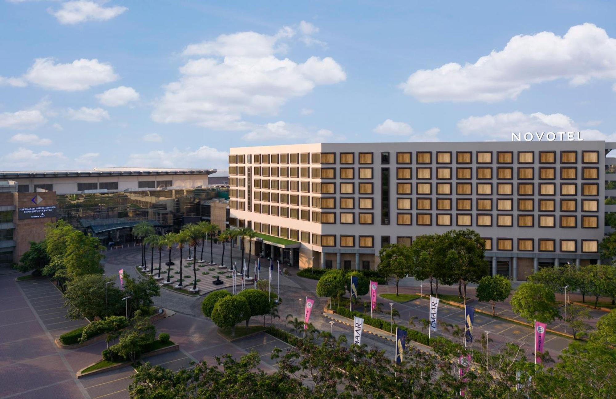 Novotel Hyderabad Convention Centre Exterior photo